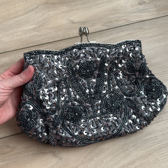 EUC Beautiful Art Deco Beaded Vintage Silver Sparkle Purse Clutch Snap Closure - Picture 5 of 8